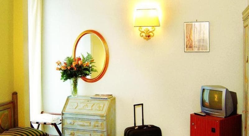 Hotel Borbone Di Napoli 5