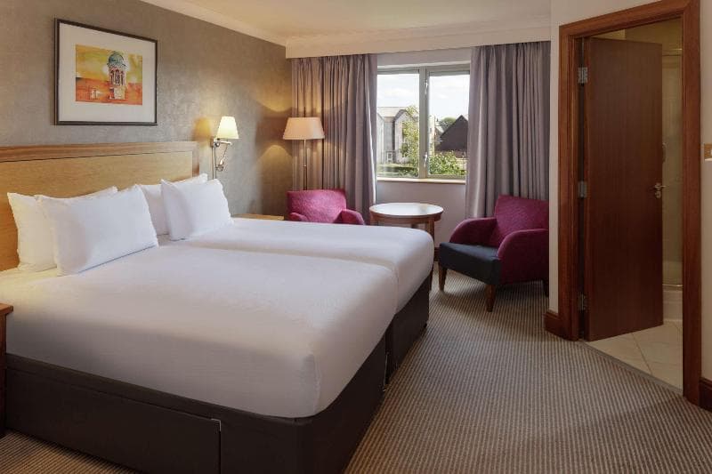 Doubletree By Hilton Hotel Cambridge Belfry 3