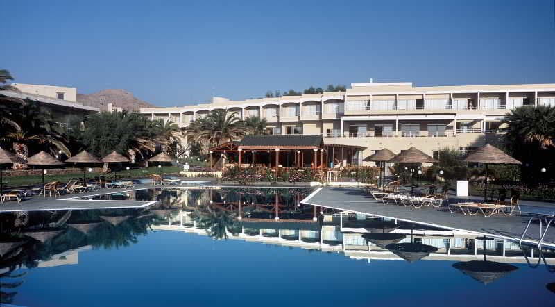 Lutania Beach Hotel 3