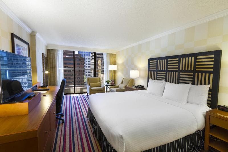 Pinnacle Hotel Harbourfront 2