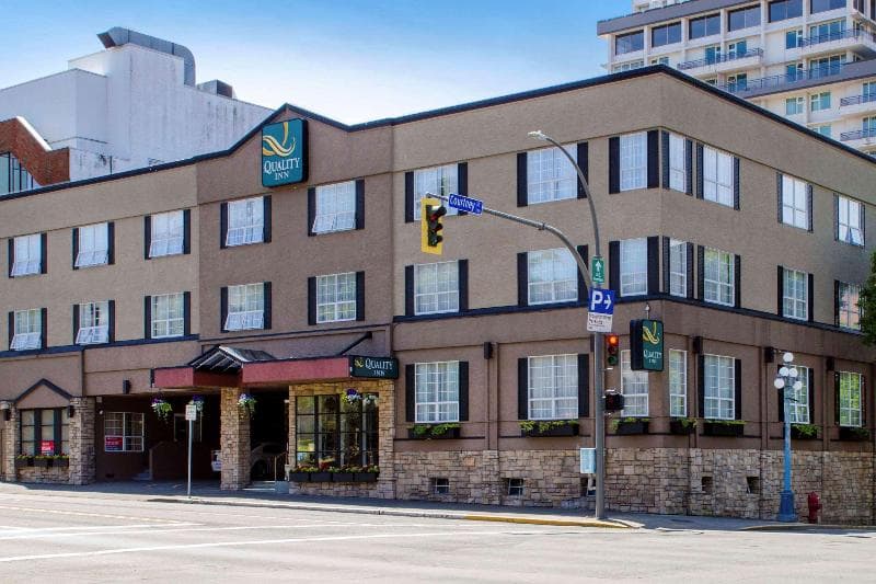 Quality Inn Downtown Inner Harbour 2