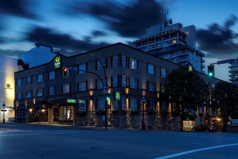 Quality Inn Downtown Inner Harbour 4