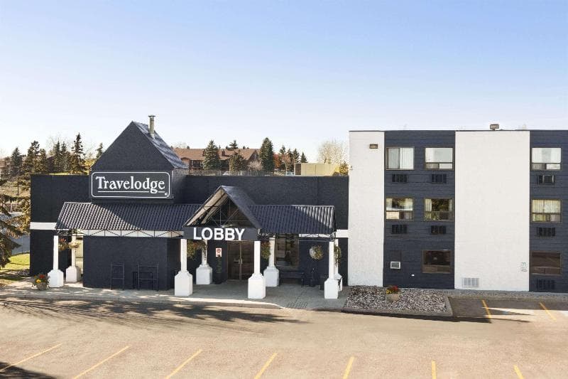 Travelodge By Wyndham Edmonton South 5