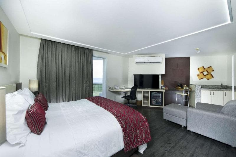 Comfort Suites Macae 5