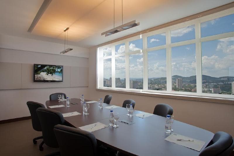 Quality Suites Alphaville photo 1