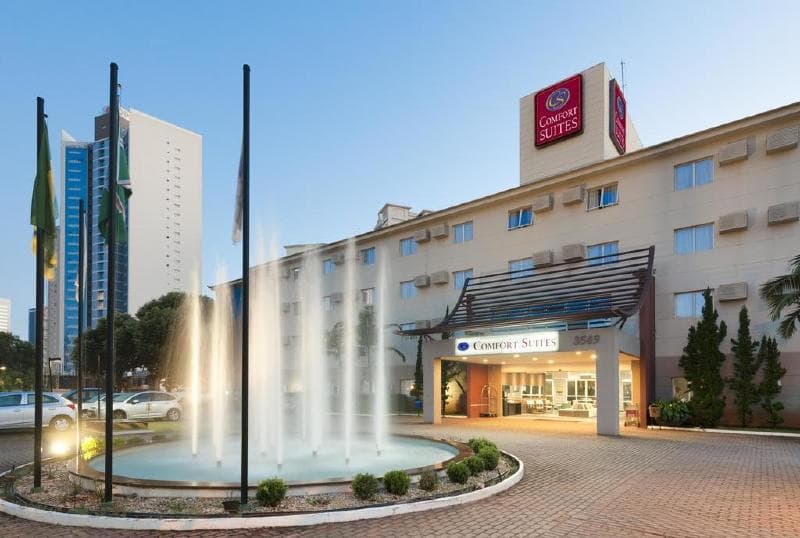 Comfort Suites Flamboyant 1