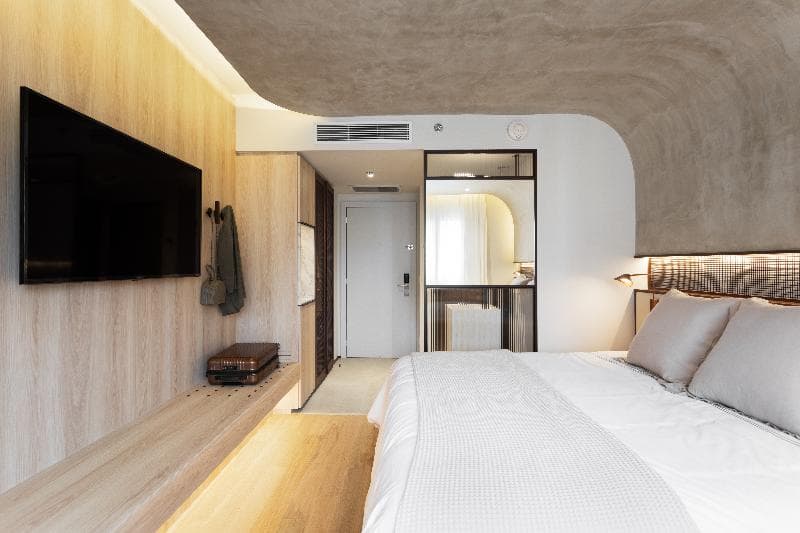 Qoya Hotel Curitiba, Curio Collection by Hilton 4