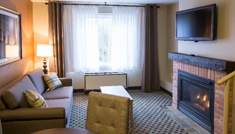 Holiday Inn Express & Suites Tremblant 3