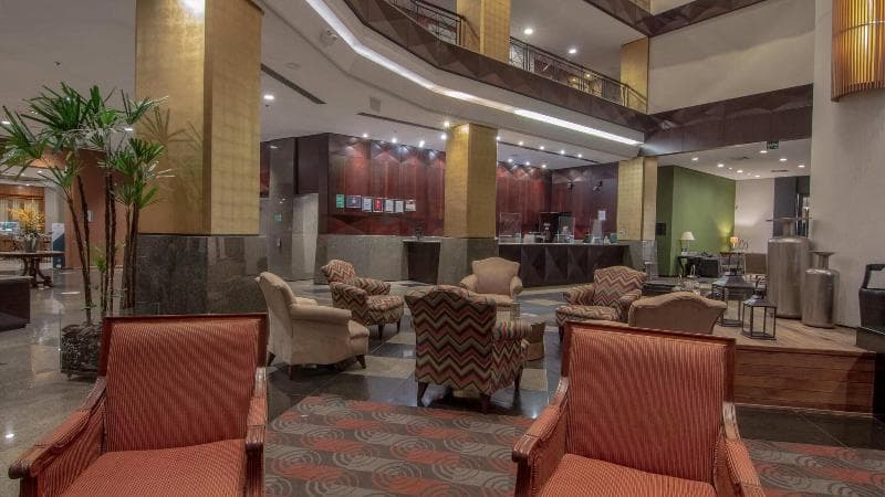 Hotel Deville Prime Porto Alegre 5