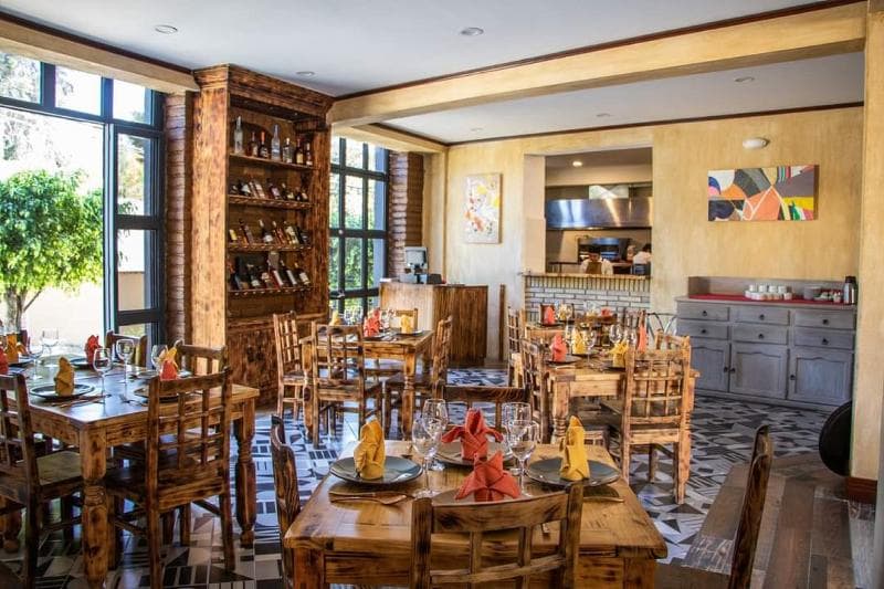 La Casa De Adobe 2