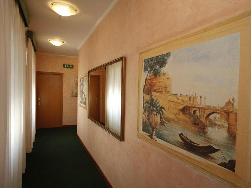 Hotel Adriatic 4