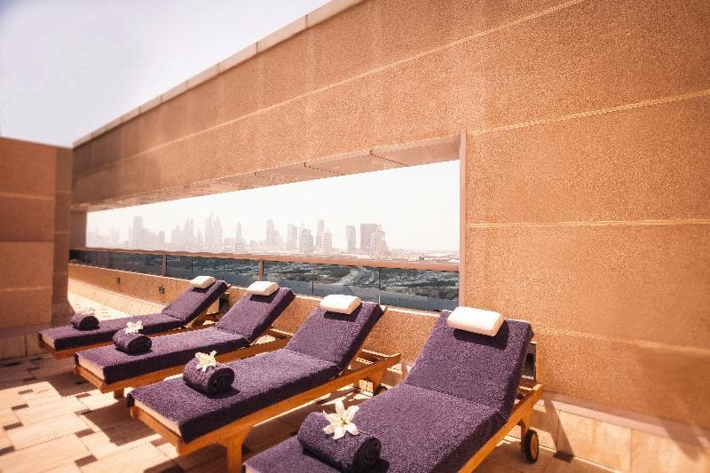 Movenpick Hotel and Apartments Bur Dubai 2