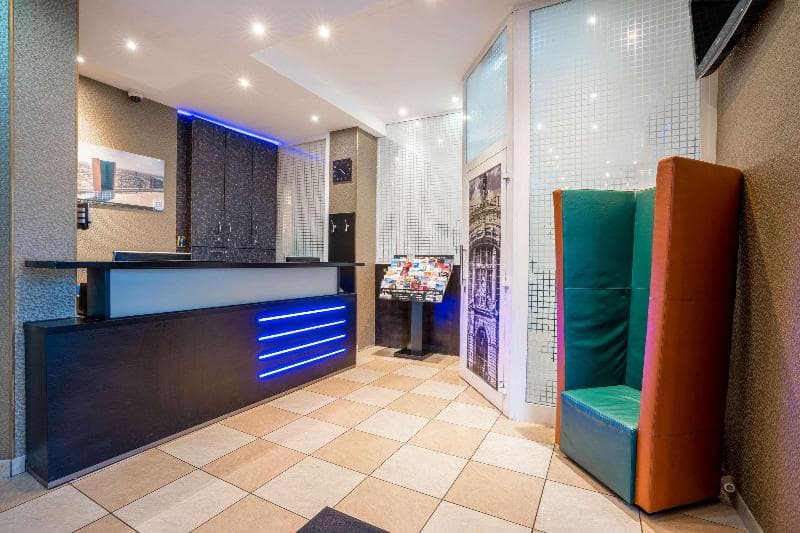 Comfort Hotel Frankfurt Central Station 3
