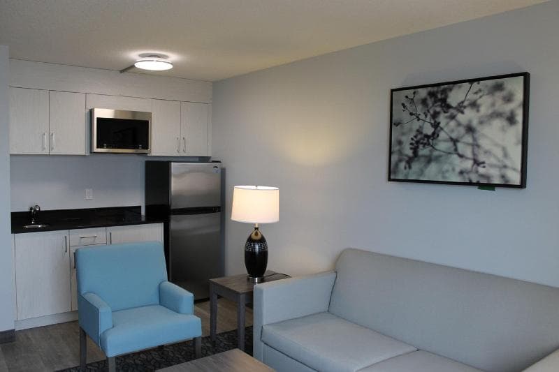 Emerald Hotel & Suites 2