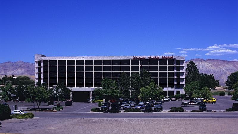 Grand Vista 4