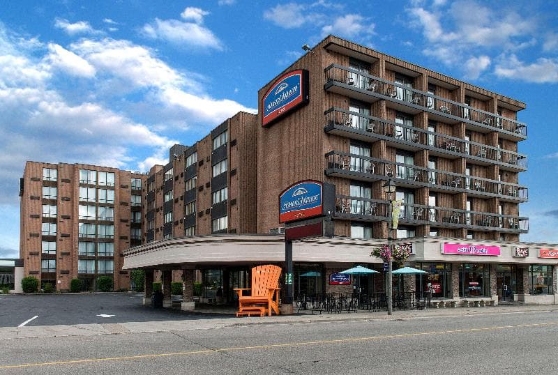 Howard Johnson Plaza By Wyndham By The Falls Niagara Falls photo 1