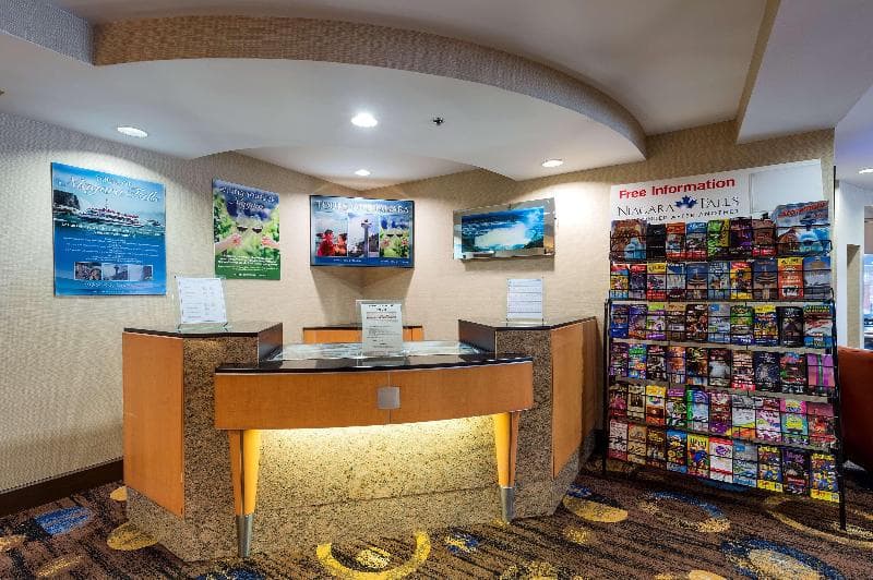 Howard Johnson Plaza By Wyndham By The Falls Niagara Falls 4