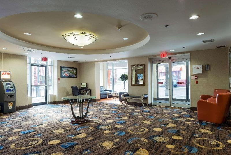 Howard Johnson Plaza By Wyndham By The Falls Niagara Falls 5