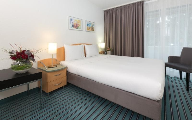 Apart-Hotel Zurich Airport 4