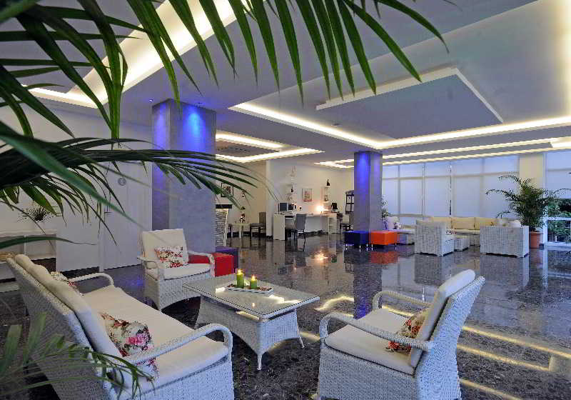 Blue Palace Hotel & Family 3