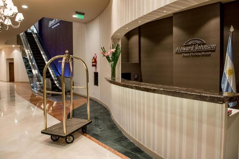 Howard Johnson Plaza by Wyndham Florida Street 4