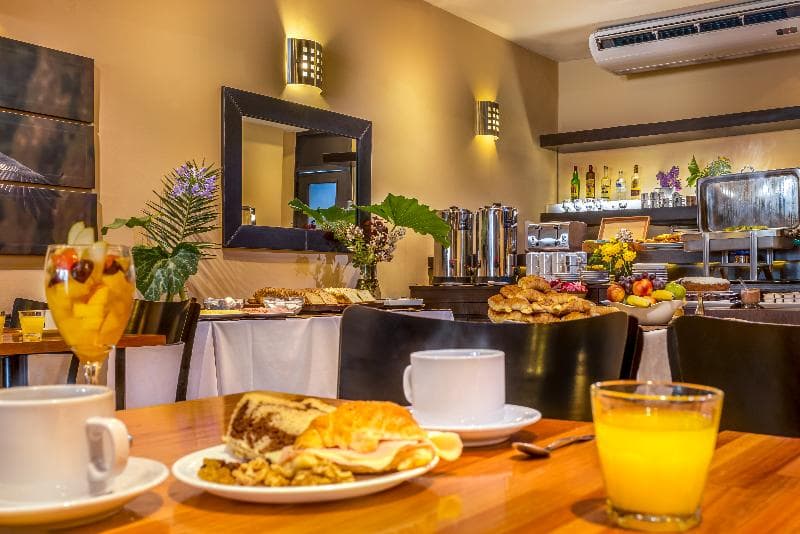 Up Viamonte Hotel 4