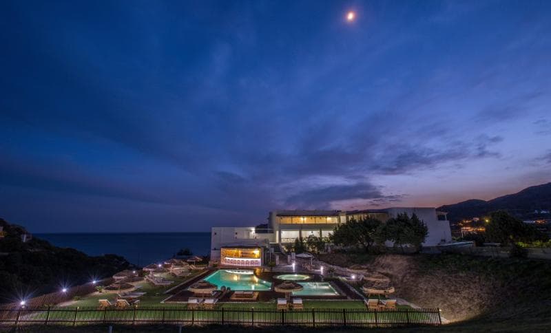 Golden Milos Beach 4