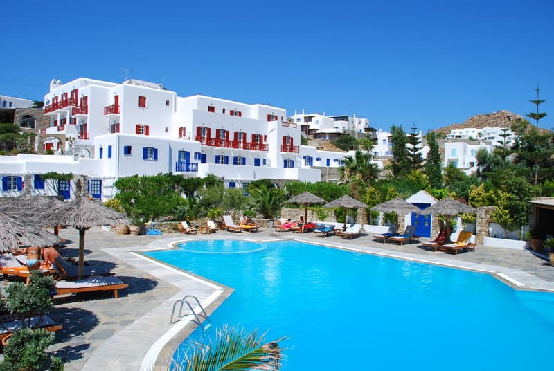 Kamari Hotel 4