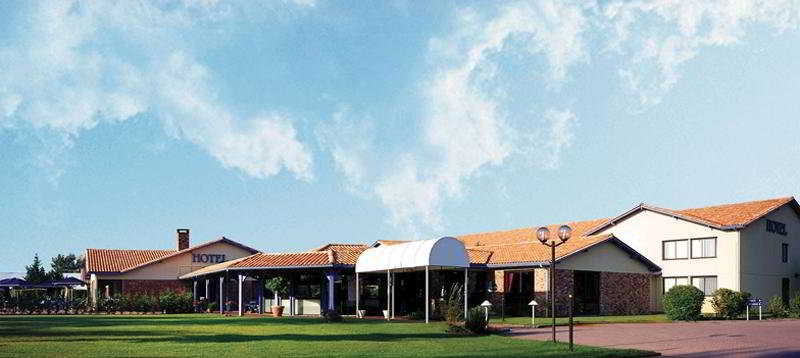 Kyriad Prestige Bordeaux Ouest-Mérignac main