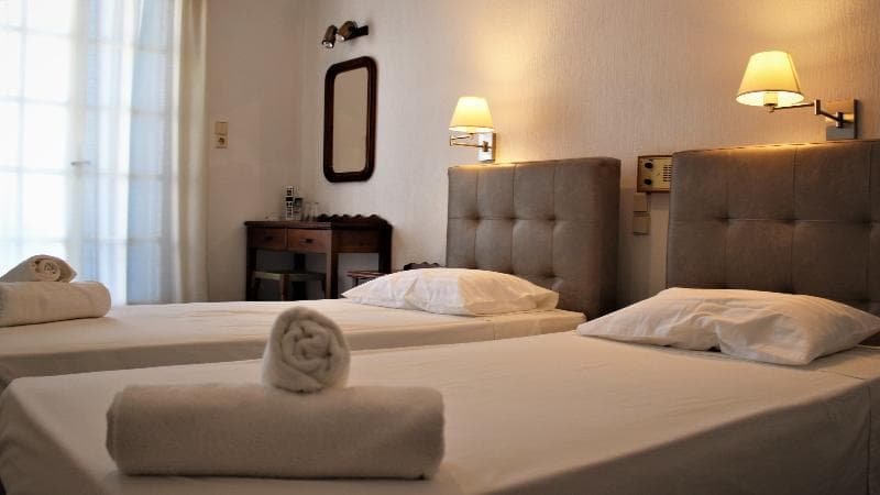 Artemis Santorini 5
