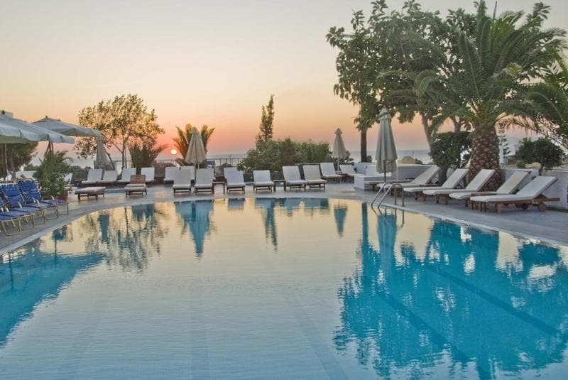 Makarios Beach Hotel 3