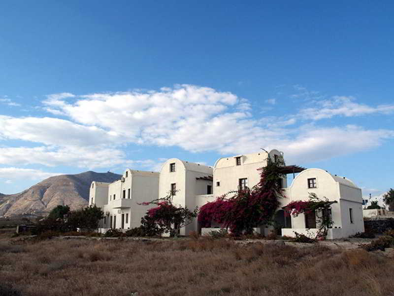 Anna Apartments