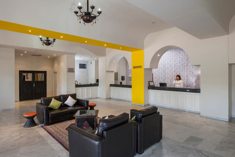 Hotel Oasis 3
