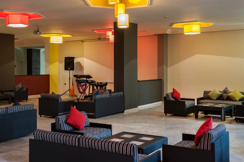 Hotel Oasis 5