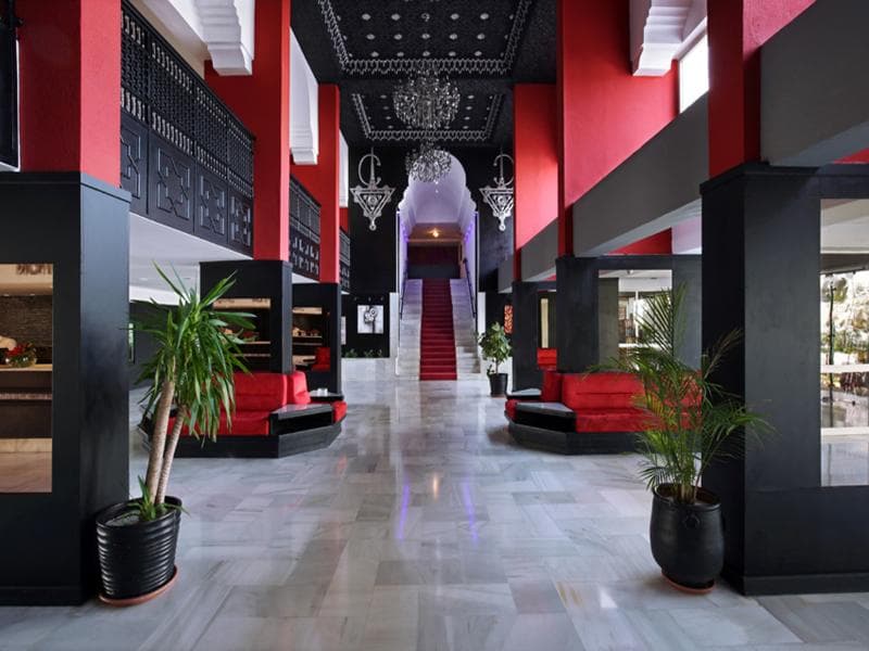 Anezi Tower Hotel & Apartments 5