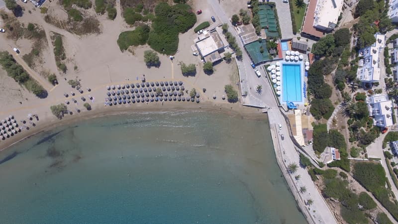Dolphin Bay Seaside Resort & Suites 2