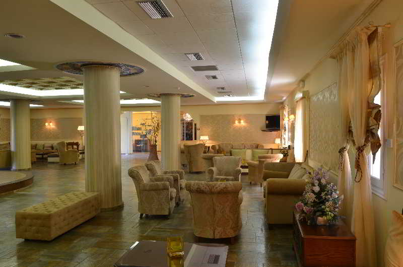 Dolphin Bay Seaside Resort & Suites 4