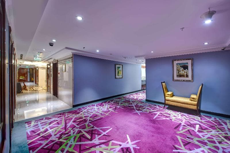 Howard Johnson Plaza By Wyndham Dubai Deira 4