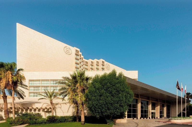Sheraton Dubai Creek Hotel and Towers 4