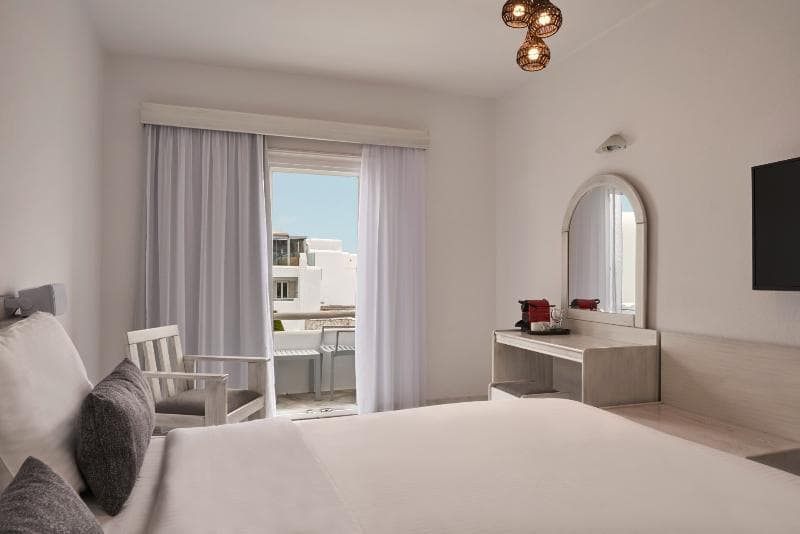 Mykonos Kosmoplaz Beach Resort Hotel (Adults Only) 3