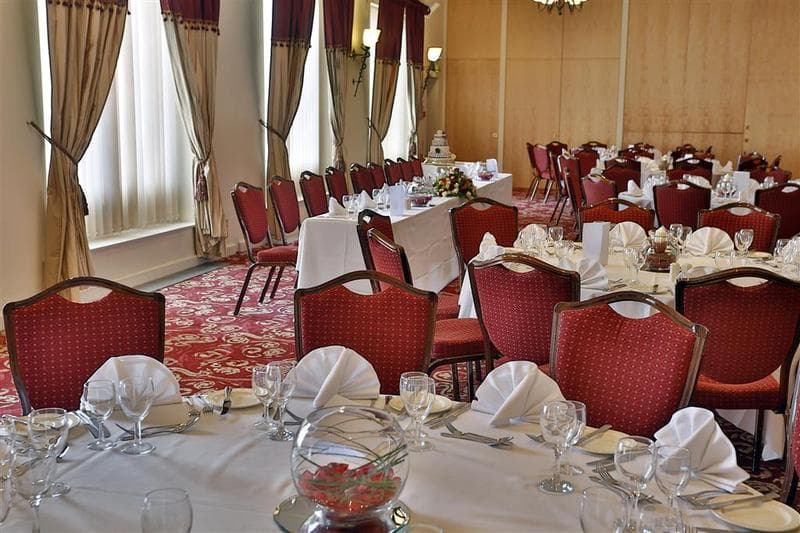 Best Western Three Swans Hotel 4