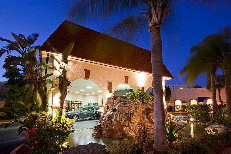 Maingate Lakeside Resort 4