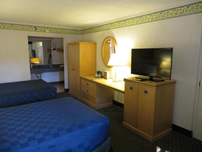 Maingate Lakeside Resort photo 1