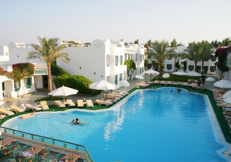 Falcon Hills Hotel photo 1