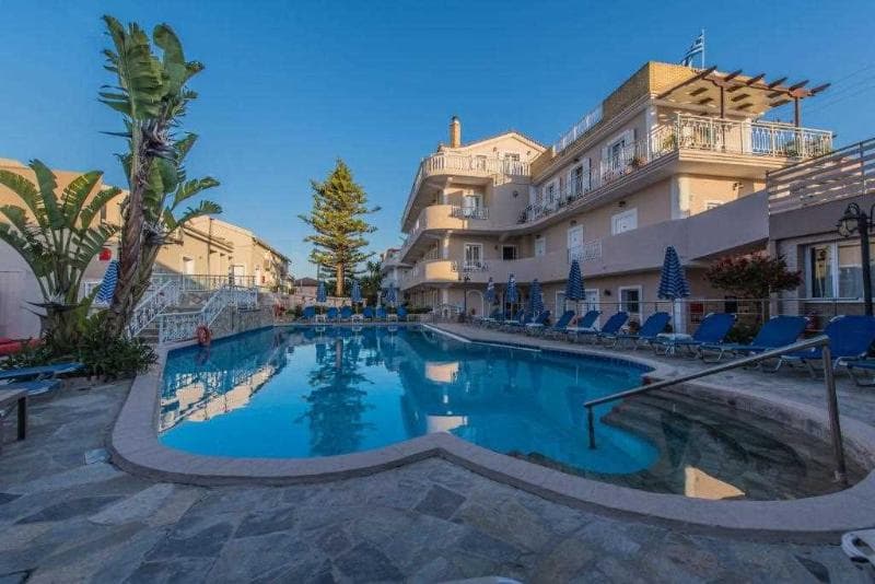 Planos Beach Hotel photo 1