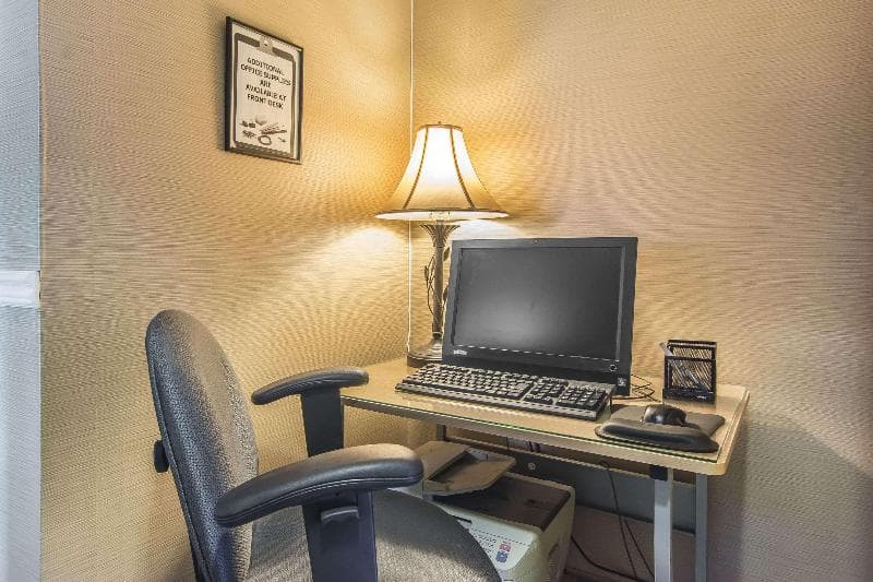 Comfort Inn photo 1