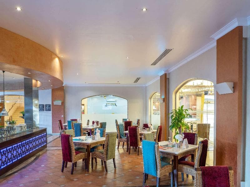 Mövenpick Jeddah 4