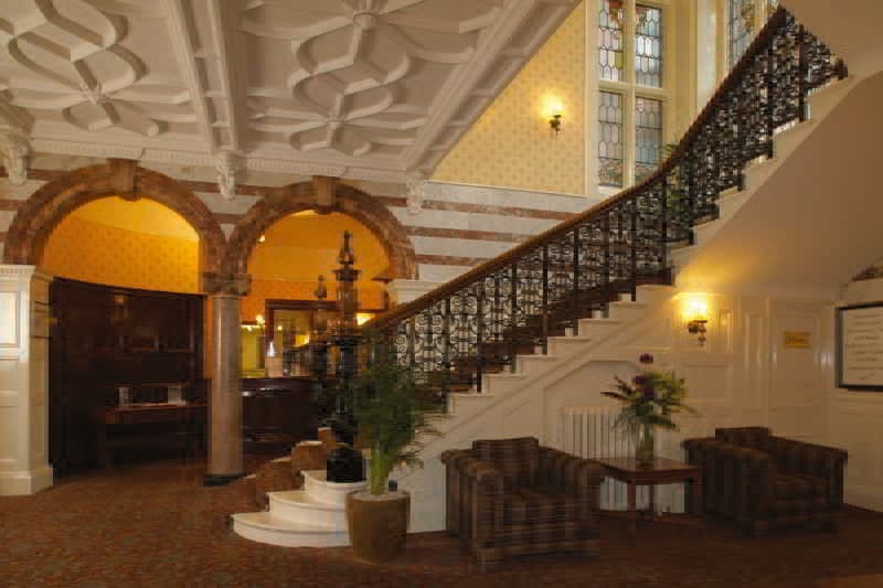 Crown & Mitre Hotel photo 1