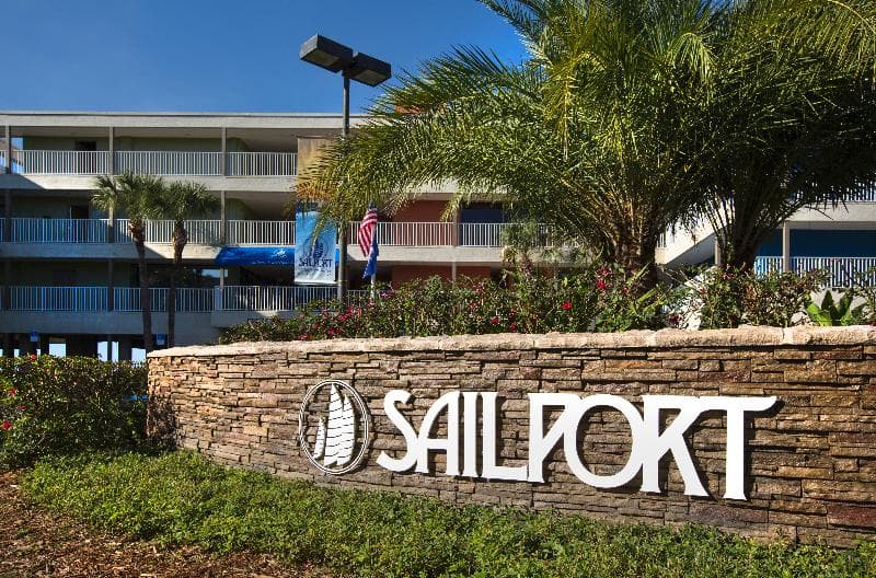 Sailport Waterfront Suites on Tampa Bay 3