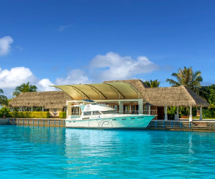 Sheraton Maldives Full Moon Resort & Spa photo 1